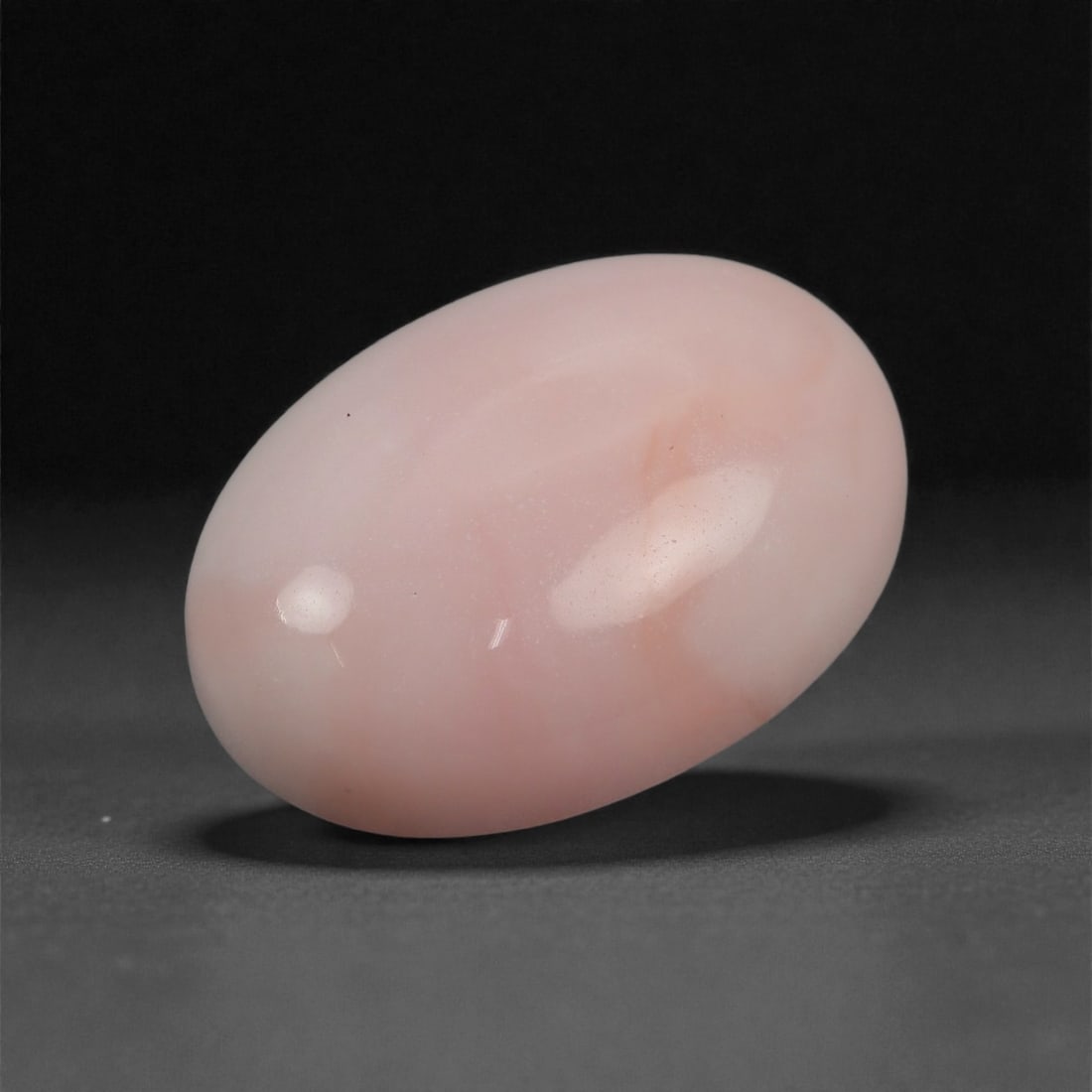 9.33 Carats Soft Pink Peruvian Opal - Natural Andean Stone, 17.1x13x6.1mm, 7XK (1 of 2)