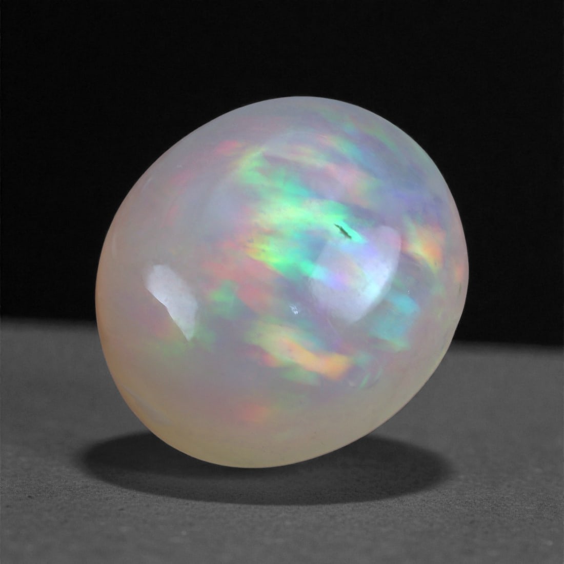 4.34 Carats Play-of-Color Welo Opal - Natural Ethiopian Gem 11x10mm, 32XA (1 of 2)
