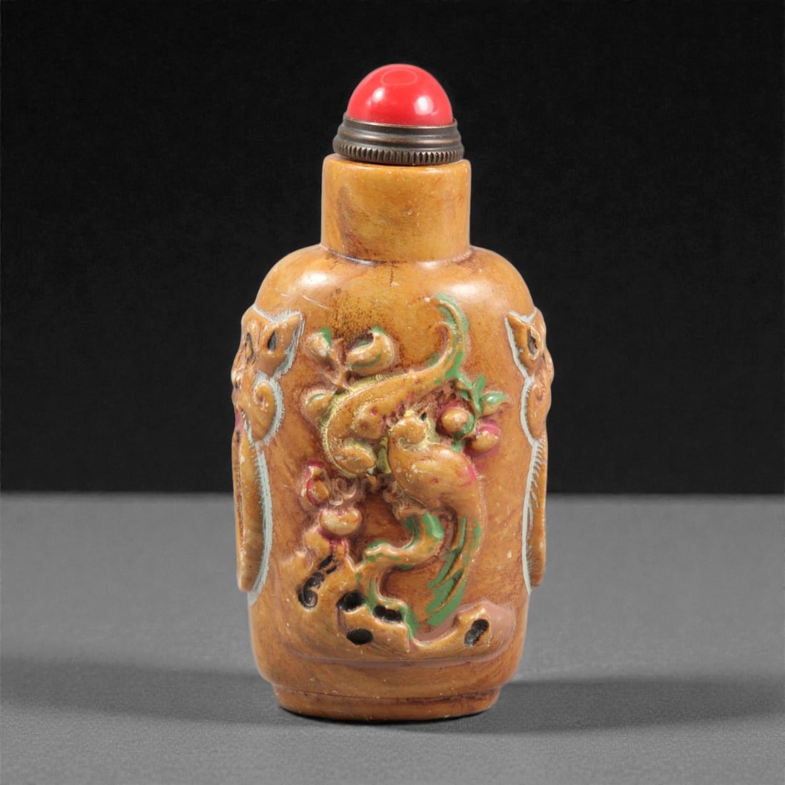 A Chinese Hardstone Carved Snuff Bottle, 20th Century, 3YC (1 of 3)