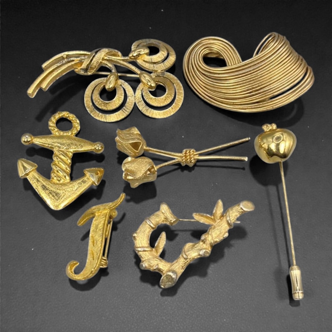 An Estate Lot of Seven Gilt Brooches, Late 20th Century, 51ZF (1 of 1)
