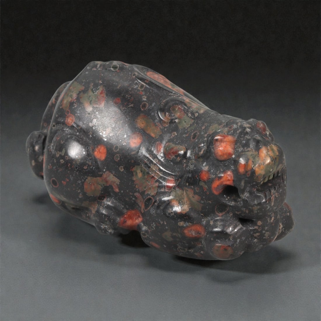 A Chinese Hardstone Carving of a Recumbent Mythical Beast, 20th Century, 91YA (1 of 3)