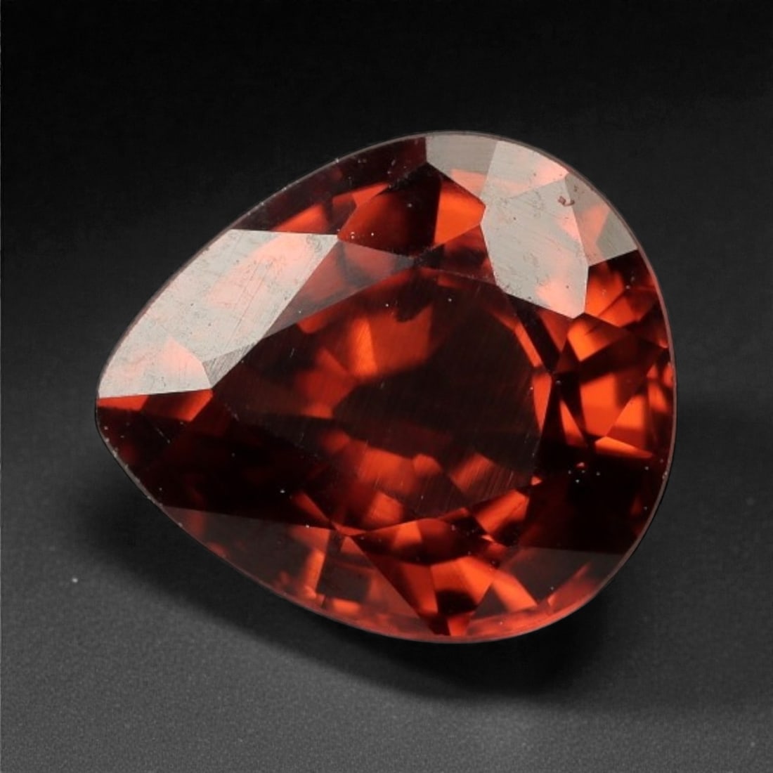 1.46 Carats Deep Red Garnet - Natural Mozambique Stone - 7.0 x 6.1 x 3.5 mm, 87WC (1 of 1)