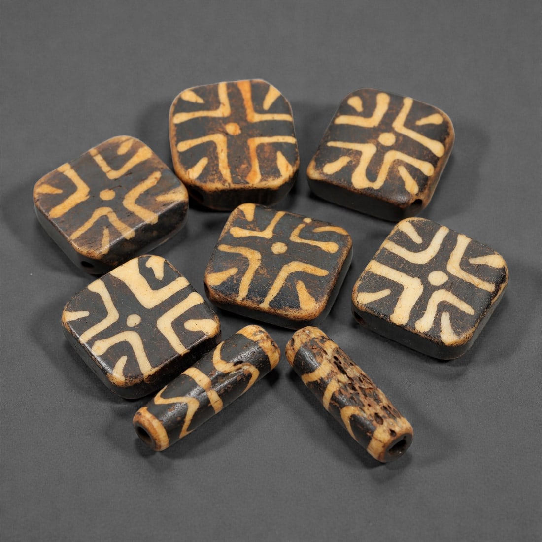 A Group of Pumtek Wood Beads, Antique Grade, 19th-20th Century, 19XK (1 of 1)