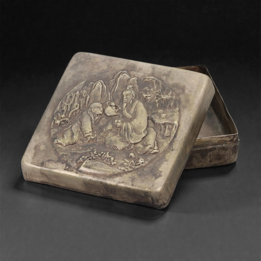 A Chinese Silver Trinket Box, 20th Century, 90FG (1 of 2)