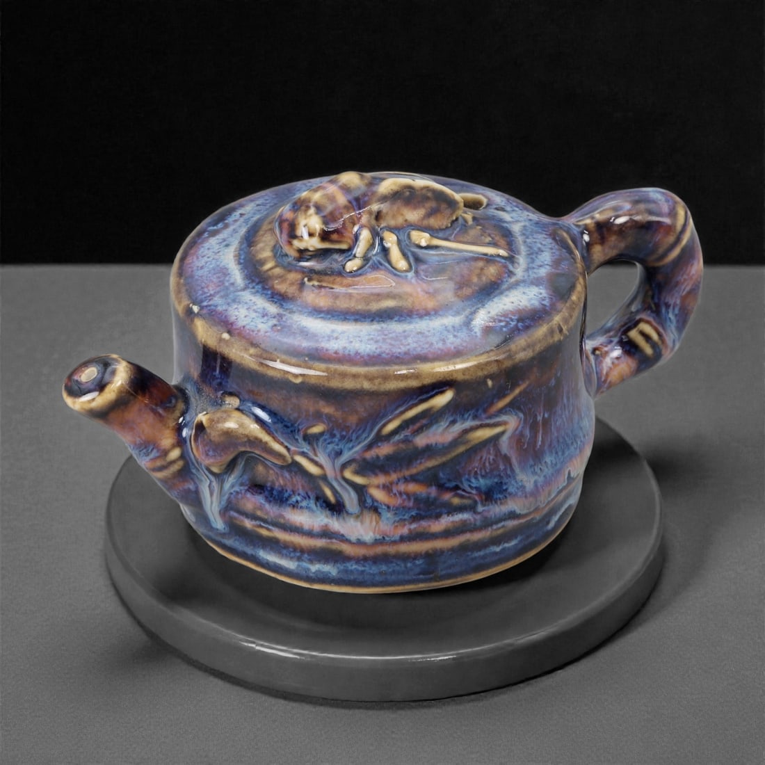 A Chinese Glazed Ceramic Teapot-Form Snuff Bottle, 20th Century, 88FG (1 of 4)