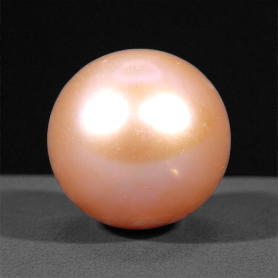 4.60 Carats Sunset Peach Cultured Pearl - Natural Freshwater Gem, 44XC (1 of 1)