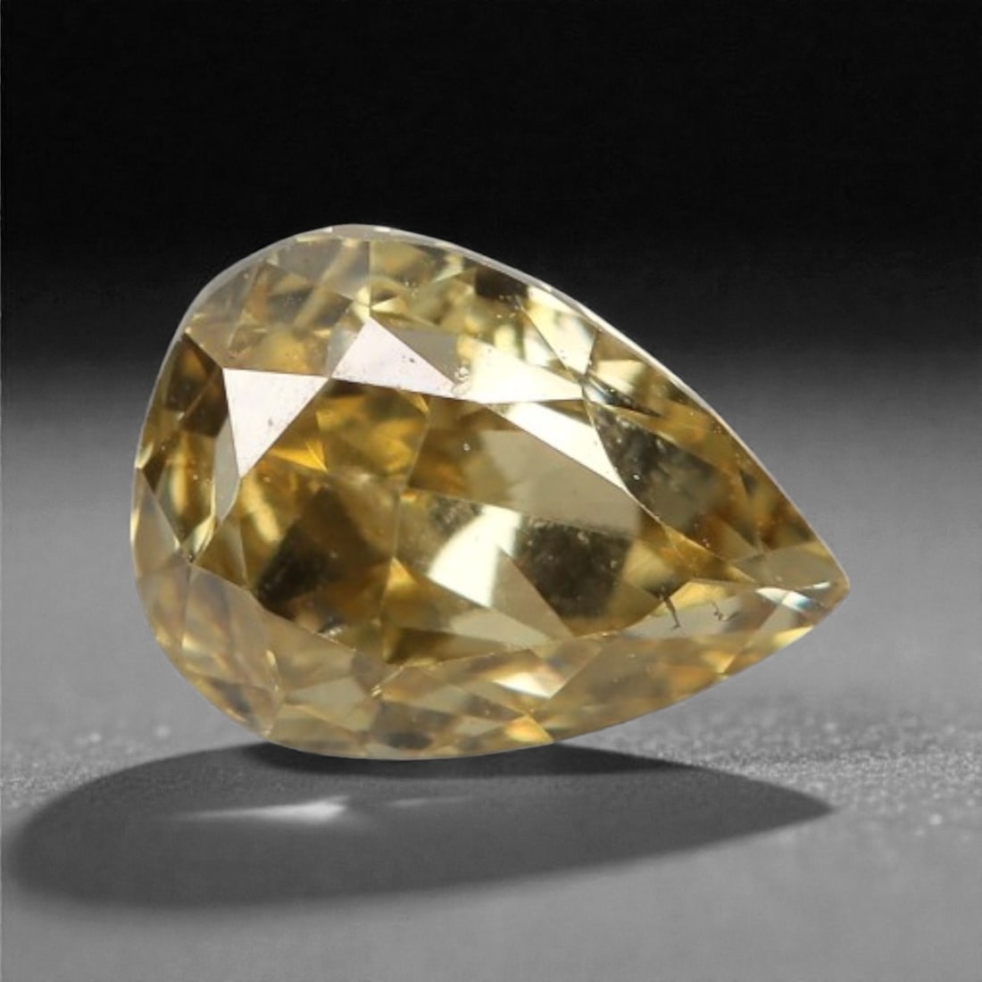 0.21 Carats Fancy Color Diamond - Natural African Stone, 4.1x3mm, 8A (1 of 1)