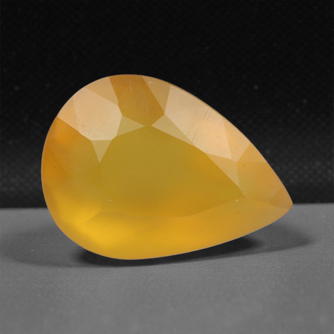 5.84 Carats Golden Yellow Mexican Fire Opal - Natural Stone - 15.7 x 11.3 x 8.0 mm, 29XK (1 of 1)