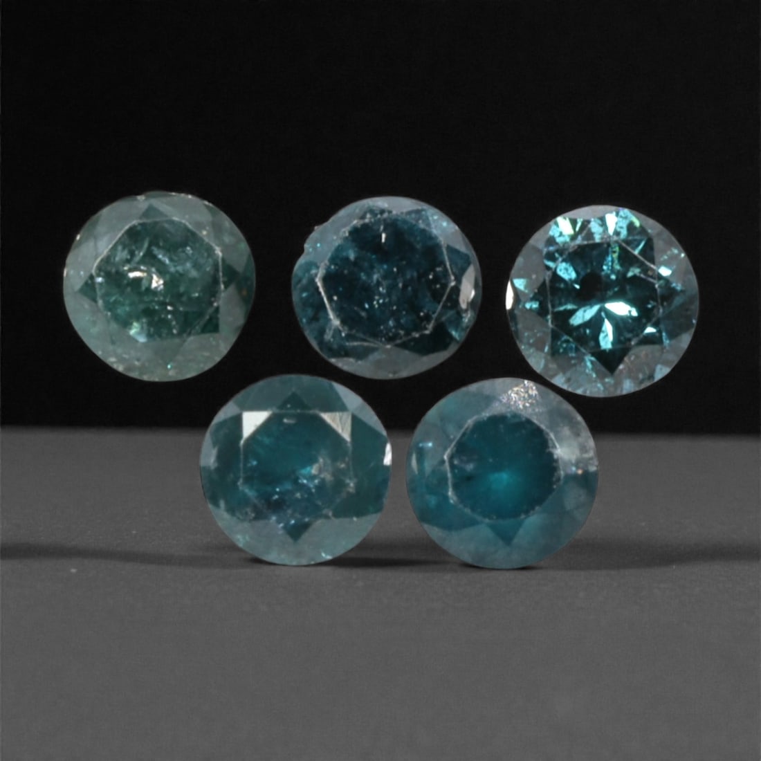 5 Pieces Irradiated Blue Diamond Parcel - Round Brilliant Cut, 2.4mm, 244A (1 of 1)