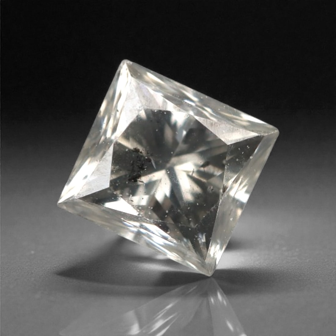0.26 Carats Natural Inclusion Diamond - Natural South African Origin, 32DA (1 of 1)