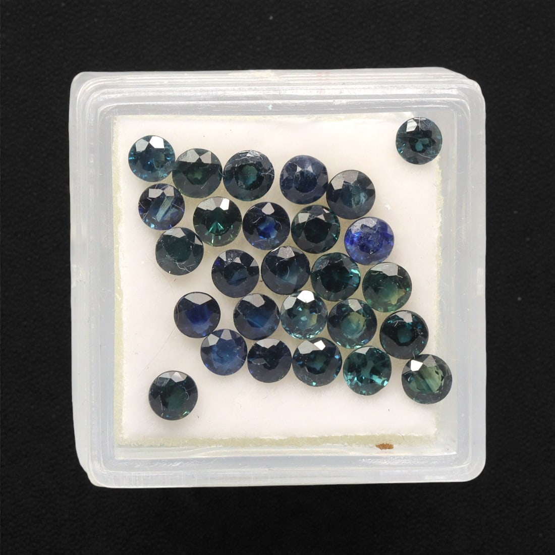 5.46 Carats Multitone Blue Sapphire Parcel - Natural Australian Stones, 33DB: This curated parcel of Australian sapphires dazzles with a captivating spectrum of blue tones, ranging from deep midnight and rich royal blue to vivid teal and cool aqua undertones. Each stone is prec