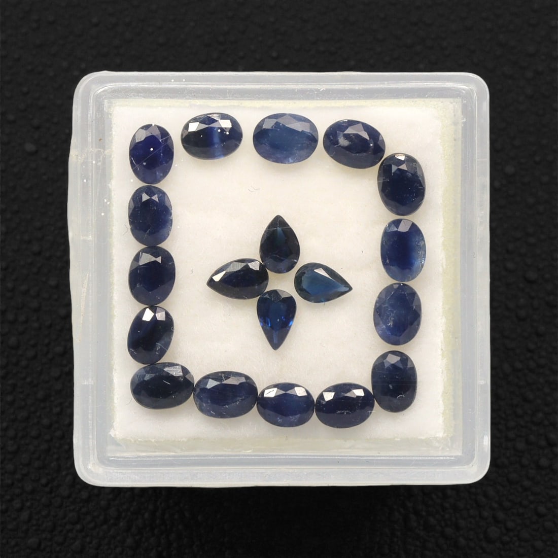 4.11 Carats Multitone Blue Sapphire Parcel - Natural Australian Stones, 18DB: This curated parcel of Australian sapphires dazzles with a captivating spectrum of blue tones, ranging from deep midnight and rich royal blue to vivid teal and cool aqua undertones. Each stone is prec