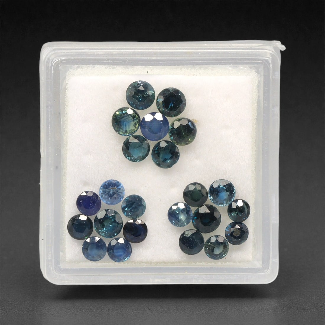 4.00 Carats Multitone Blue Sapphire Parcel - Natural Australian Stones, 22DB: This curated parcel of Australian sapphires dazzles with a captivating spectrum of blue tones, ranging from deep midnight and rich royal blue to vivid teal and cool aqua undertones. Each stone is prec