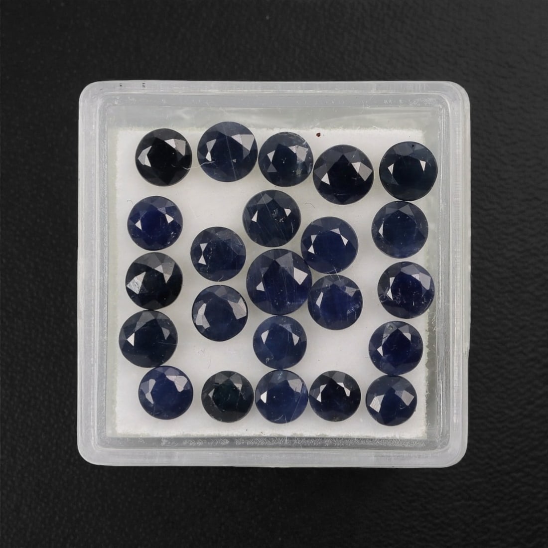 8.45 Carats Deep Blue Australian Sapphire Parcel - Natural Australian Stones, 1XL: This substantial parcel of Australian sapphires features a rich palette of deep, velvety blue tones, with each round, faceted stone exhibiting a classic, saturated hue. The generous carat weight and u