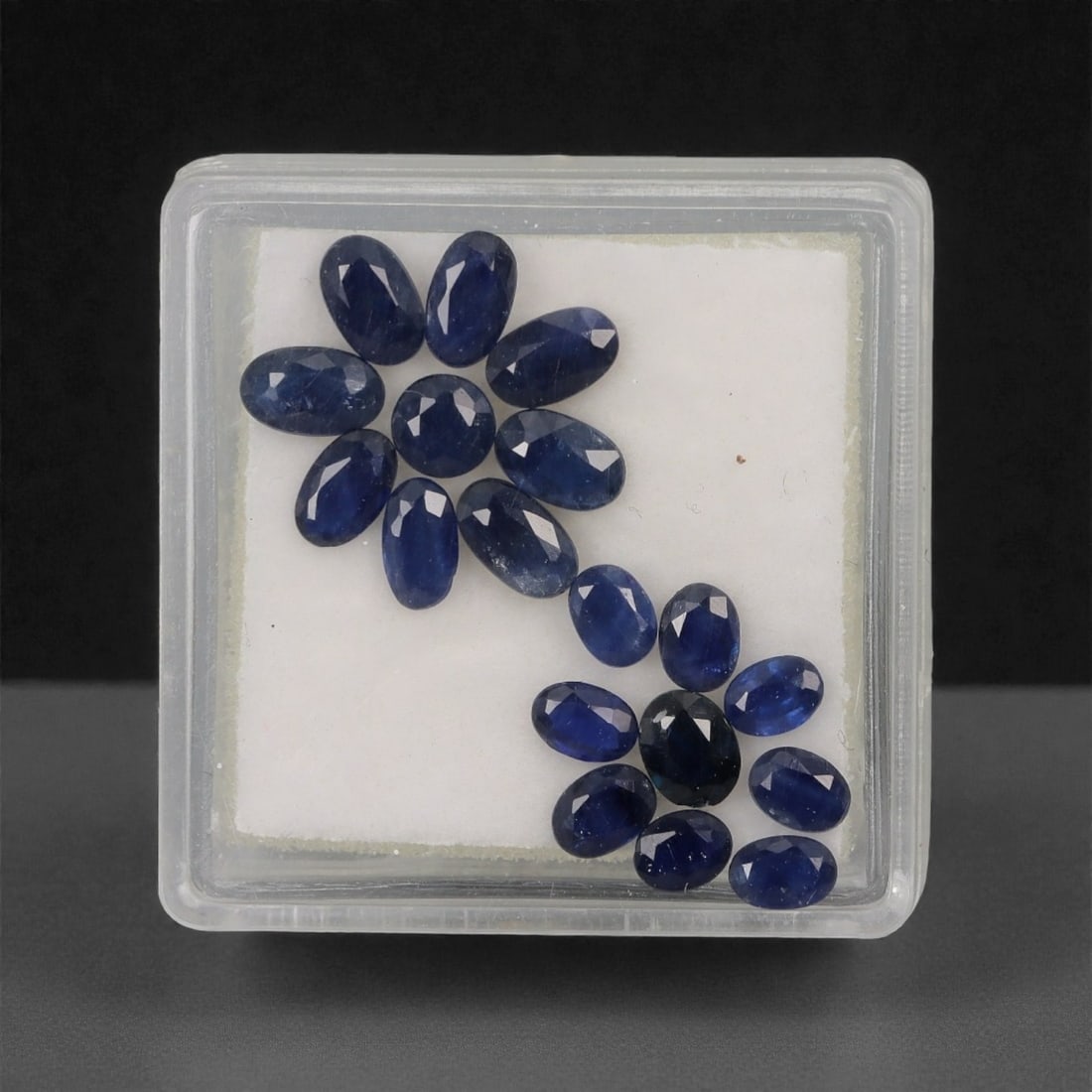 4.63 Carats Oval-Cut Deep Blue Australian Sapphire Parcel - Natural Australian Stones, 14XL (1 of 1)