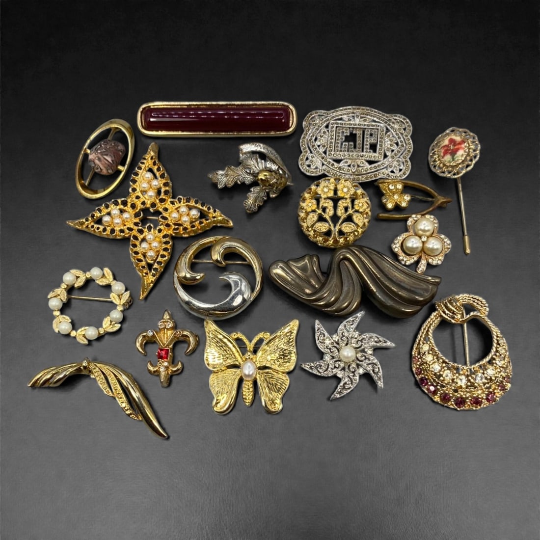 An Estate Lot of Seventeen Brooches, Late 20th Century, 82FK (1 of 1)