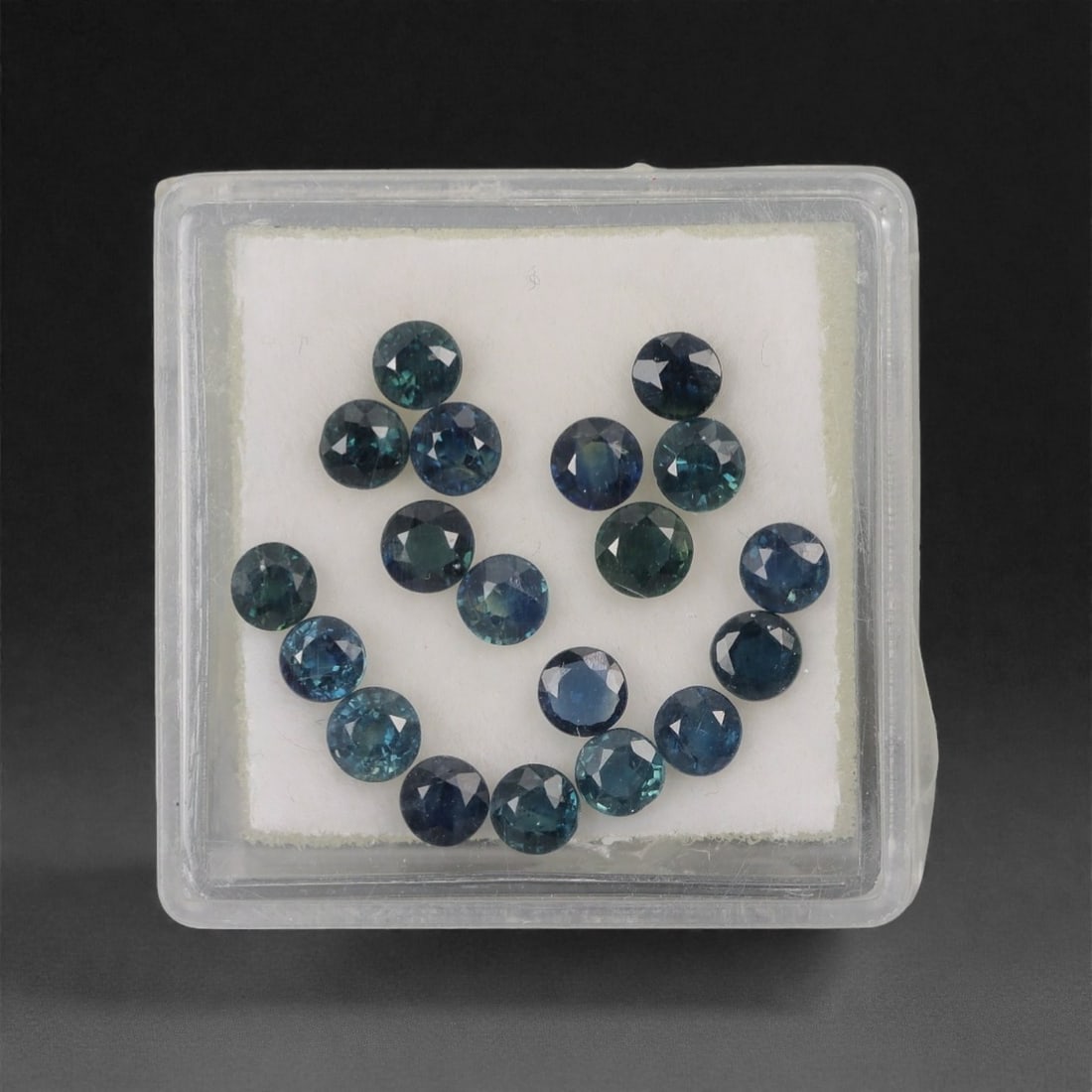 4.07 Carats Multitone Parti Sapphire Parcel - Natural Australian Stones, 19XL (1 of 1)