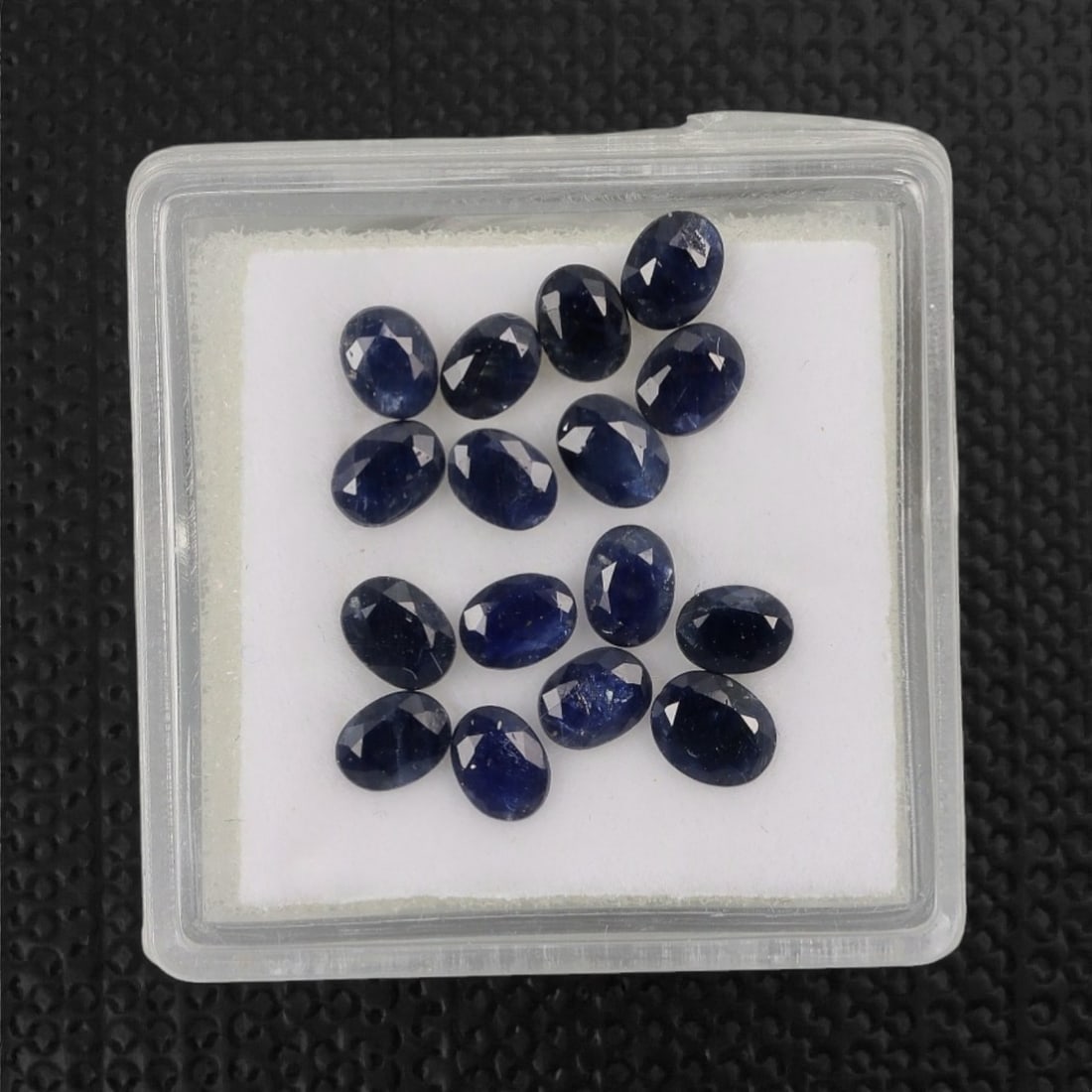 3.85 Carats Deep Blue Sapphire Parcel - Natural Australian Stones, 6DB (1 of 1)
