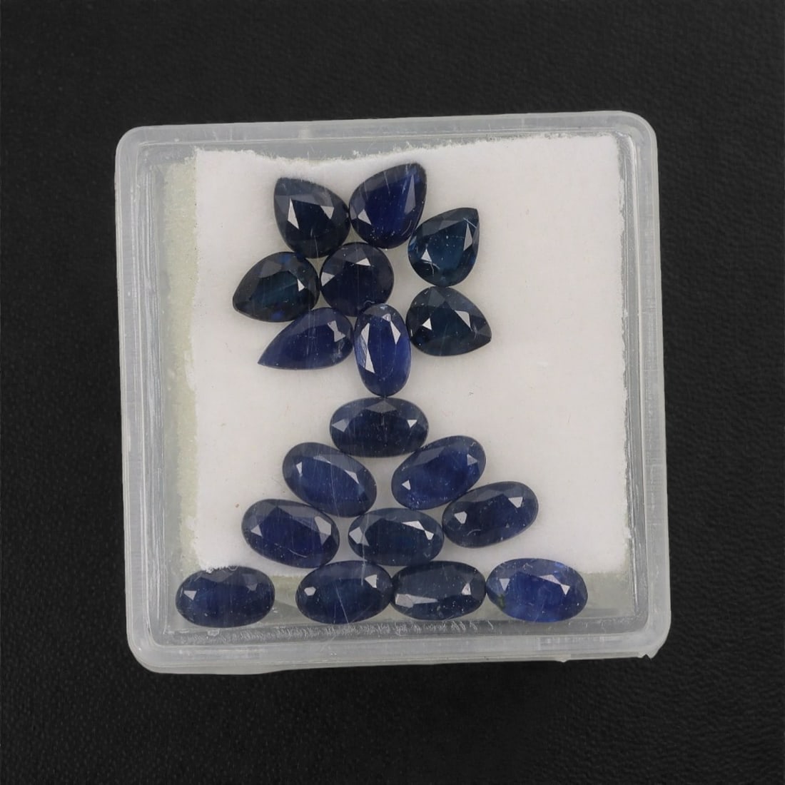 5.56 Carats Deep Royal Blue Sapphire Parcel - Natural Australian Stones, 8XL: This curated parcel of 5.56 carats of loose sapphires captivates with a spectrum of deep royal blue hues, ranging from velvety midnight tones to vivid, saturated shades that catch the light with every