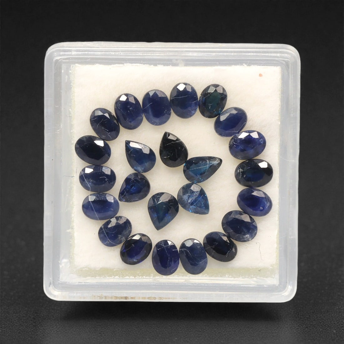 4.65 Carats Multitone Blue Sapphire Parcel - Natural Australian Stones, 21DB: This curated parcel of Australian sapphires dazzles with a captivating spectrum of blue tones, ranging from deep midnight and rich royal blue to vivid teal and cool aqua undertones. Each stone is prec