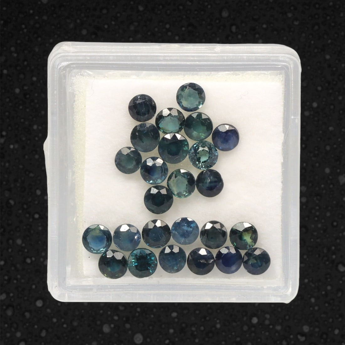 4.54 Carats Multitone Blue Sapphire Parcel - Natural Australian Stones, 45DB: This curated parcel of Australian sapphires dazzles with a captivating spectrum of blue tones, ranging from deep midnight and rich royal blue to vivid teal and cool aqua undertones. Each stone is prec