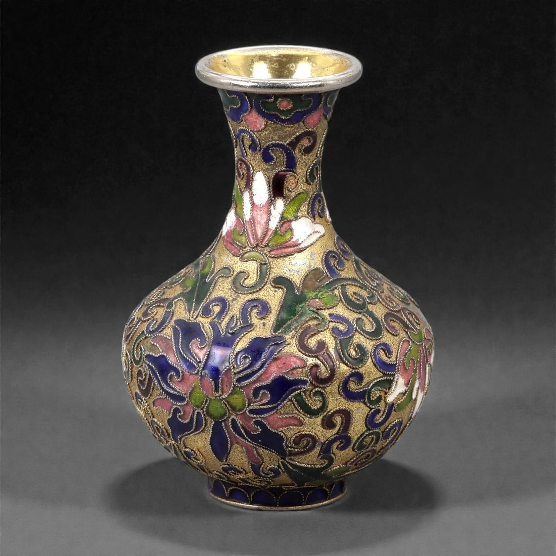 A Chinese Cloisonne Enamel Vase, 20th Century, 1FJ (1 of 2)