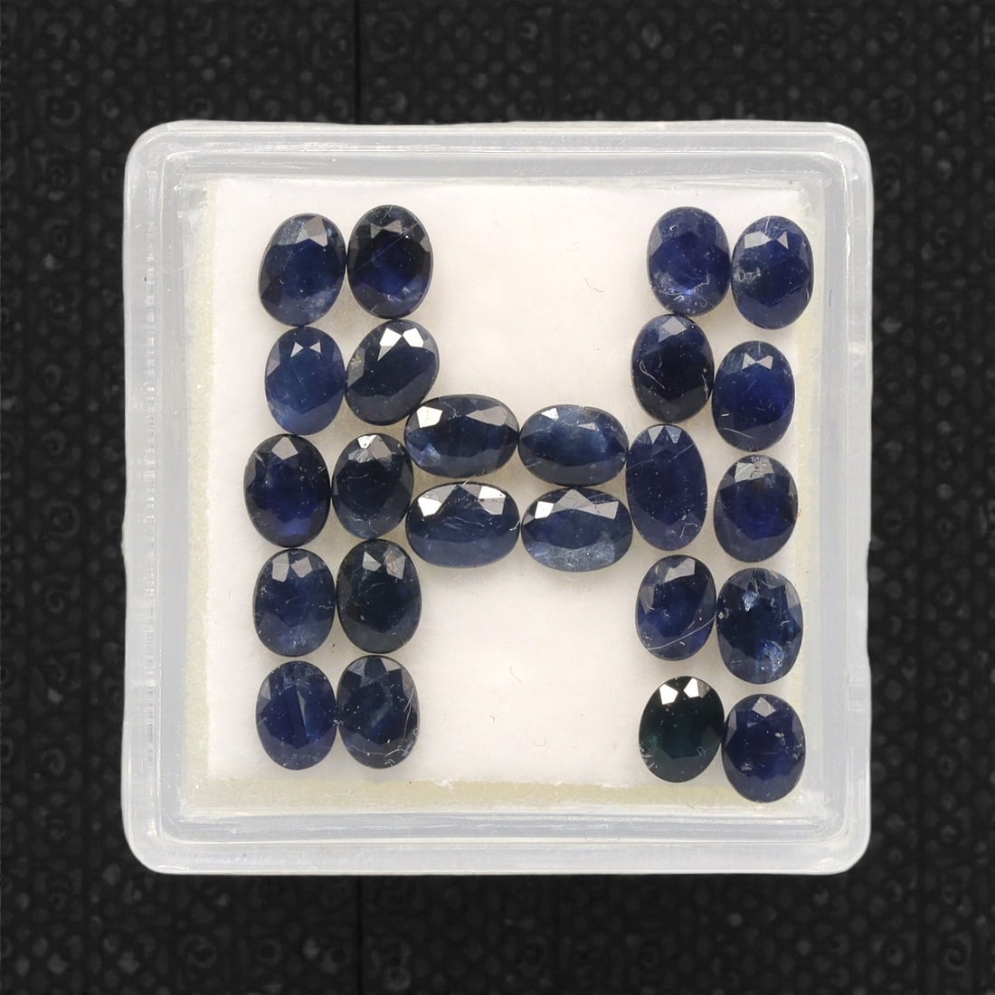5.82 Carats Multitone Blue Sapphire Parcel - Natural Australian Stones, 14DB: This curated parcel of Australian sapphires dazzles with a captivating spectrum of blue tones, ranging from deep midnight and rich royal blue to vivid teal and cool aqua undertones. Each stone is prec