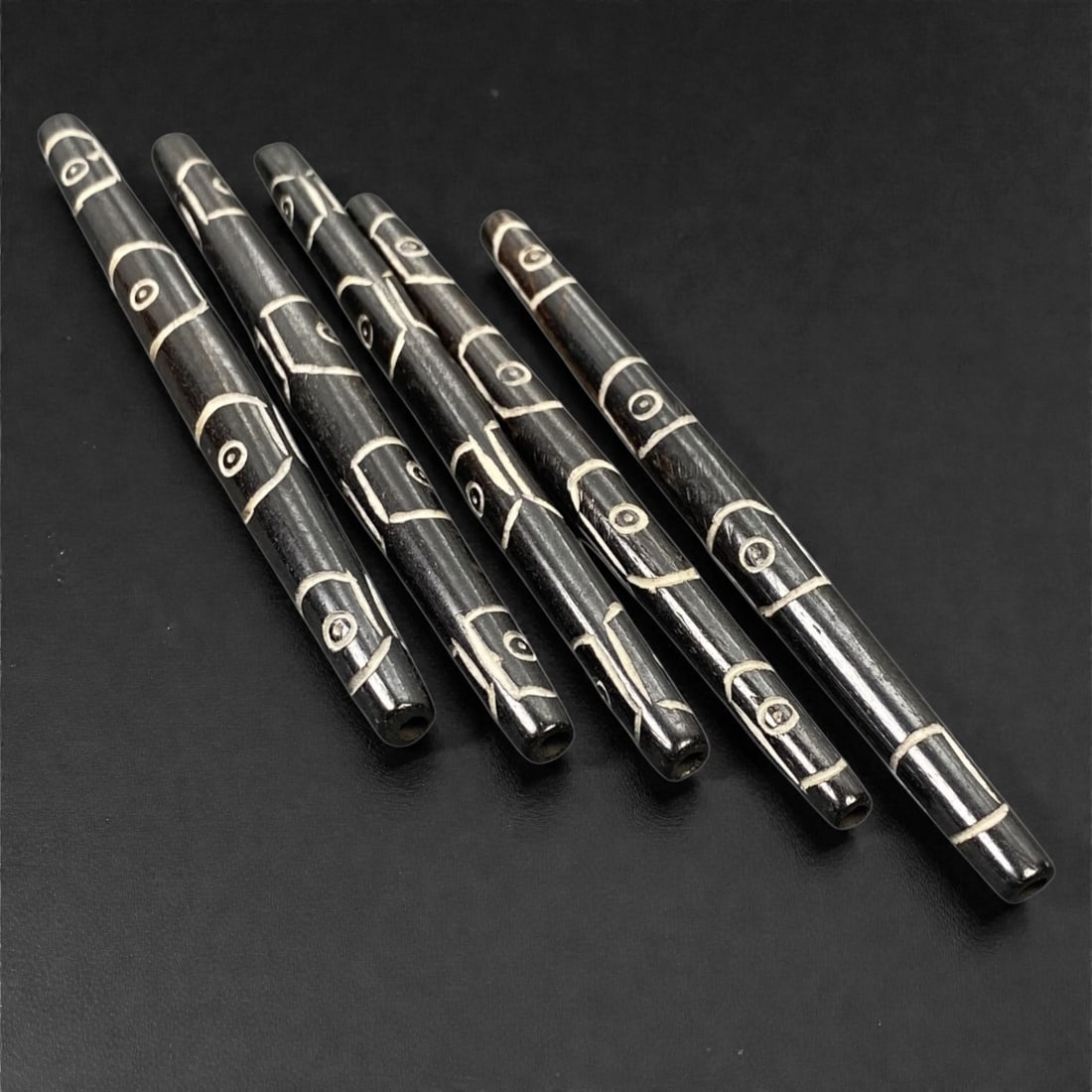 A Lot of Tibetan Bone Beads with Concentric Circle and Linear Inlay Motif, 20th Century, 79S (1 of 1)