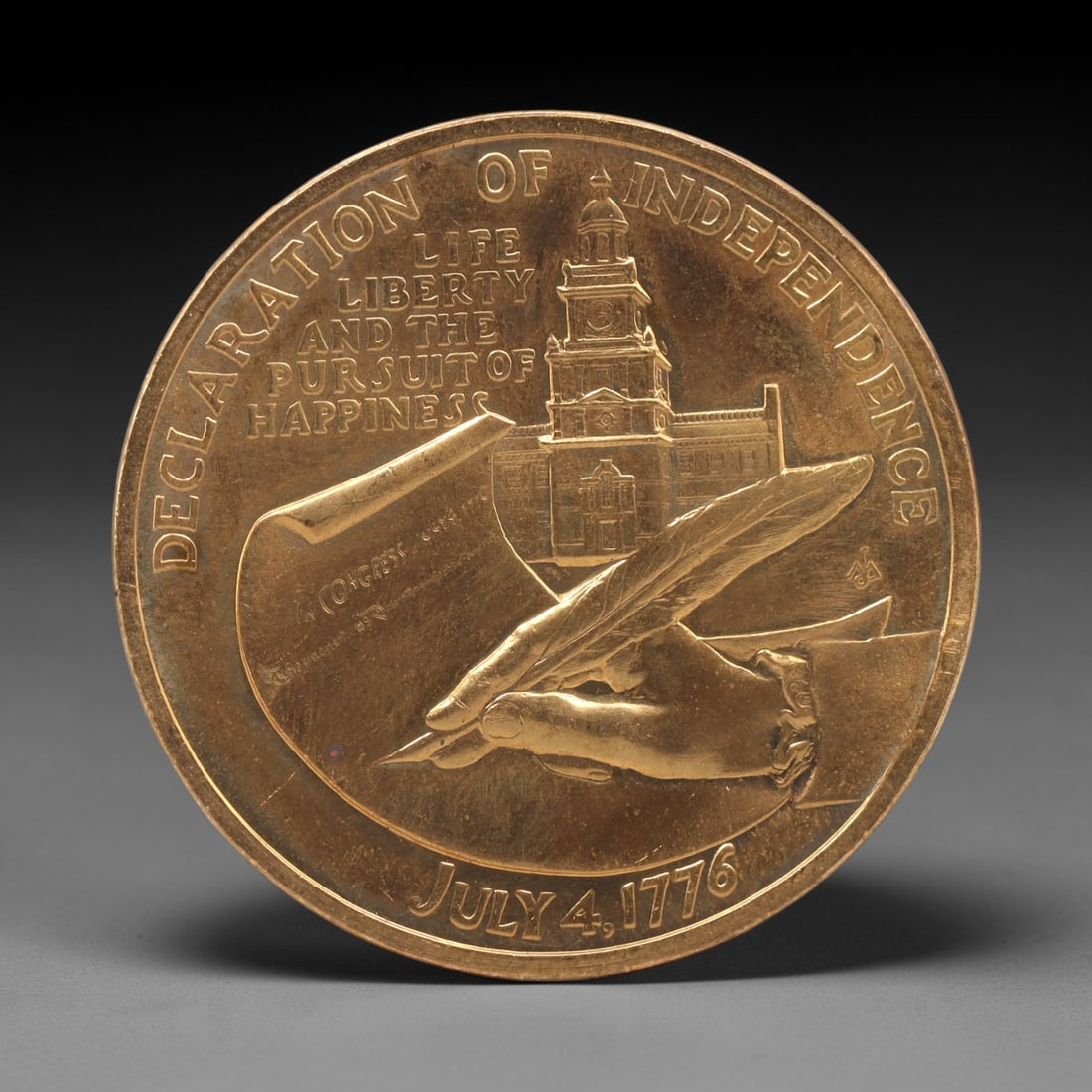 UNITED STATES: American Revolution Bicentennial Thomas Jefferson Gold-Tone Medal, 1976, 38mm, 38ZJ (1 of 2)