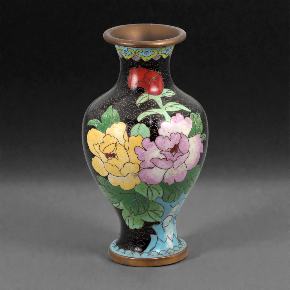 A Chinese Cloisonne Enamel Vase, 20th Century, 6FJ (1 of 3)