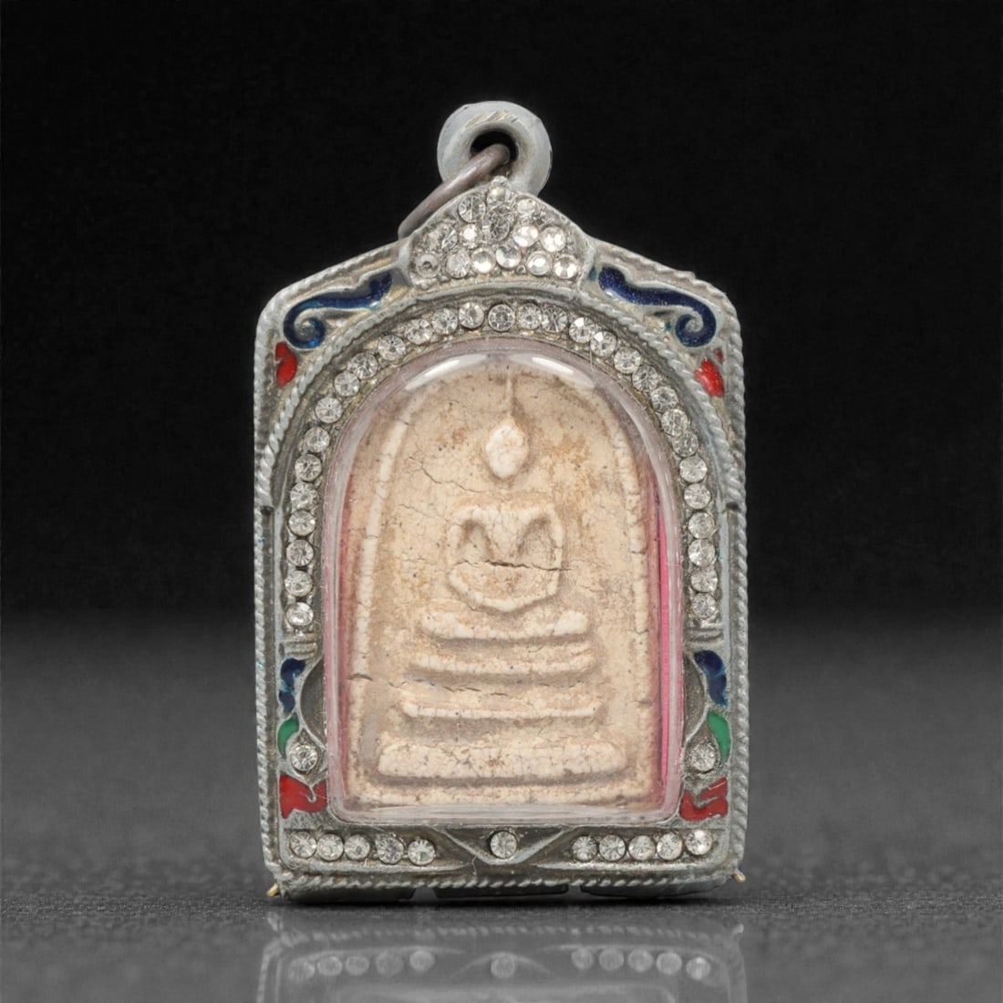 A Thai Phra Somdej Amulet Pendant with Paste-Set Frame, 20th Century, 19FP (1 of 2)