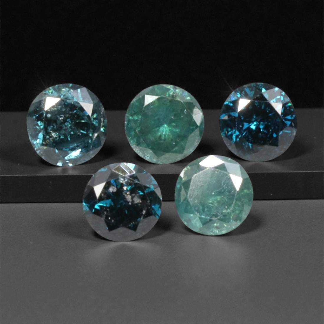 5 Pieces Irradiated Blue Diamond Parcel - Round Brilliant Cut, 2.4mm, 257A (1 of 1)