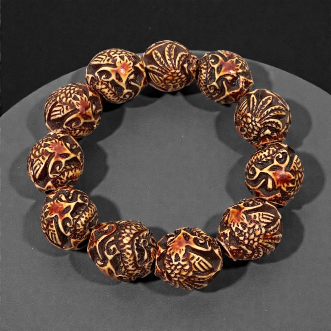 A Composite Glazed Bead Bracelet, 20th Century, 34FJ (1 of 1)
