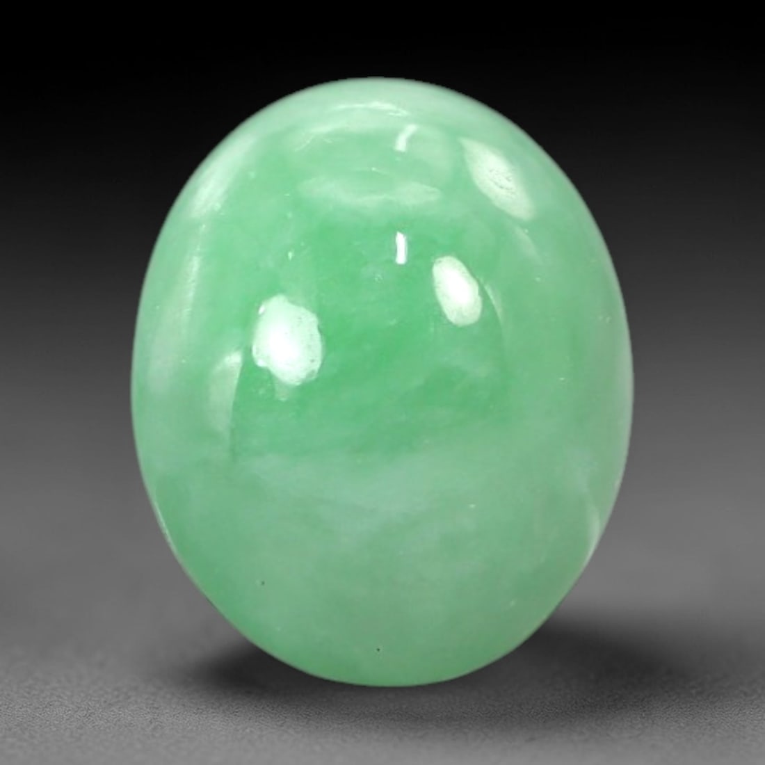 4.60 Carats Apple Green Jadeite Cabochon - Natural Burmese Stone, 70AB (1 of 1)