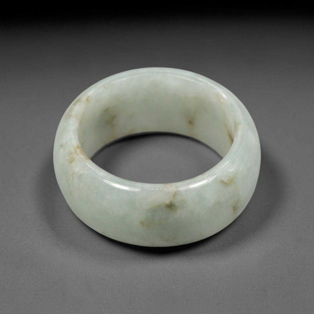 A Chinese Jadeite Jade Ring, 20th Century, 73FT (1 of 2)
