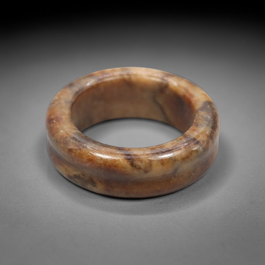 A Chinese Jadeite Jade Ring, 20th Century, 23XN (1 of 2)