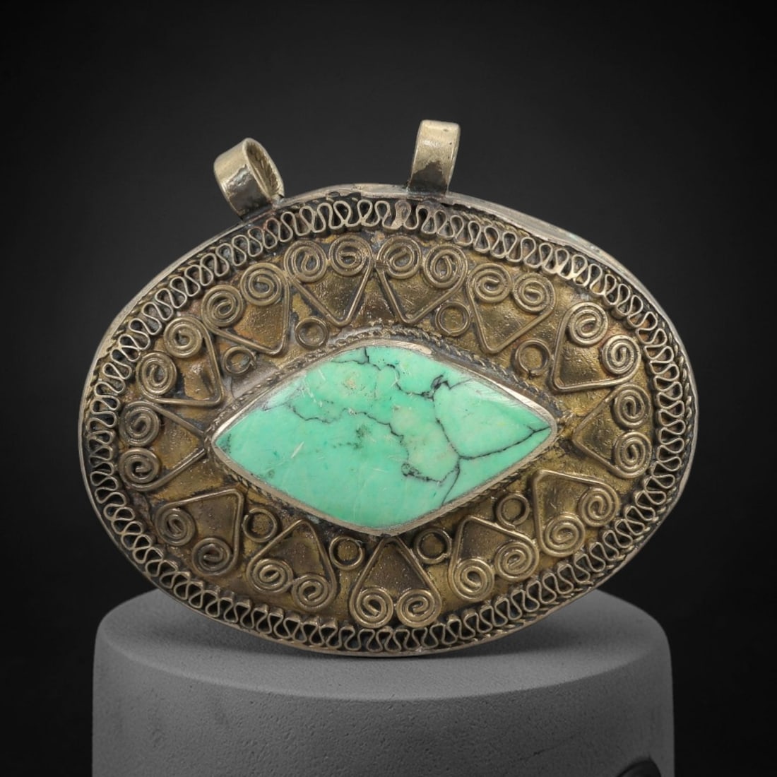 A Tibetan Gilt-Metal Filigree and Turquoise Gau Pendant, 20th Century, 85ZL (1 of 2)