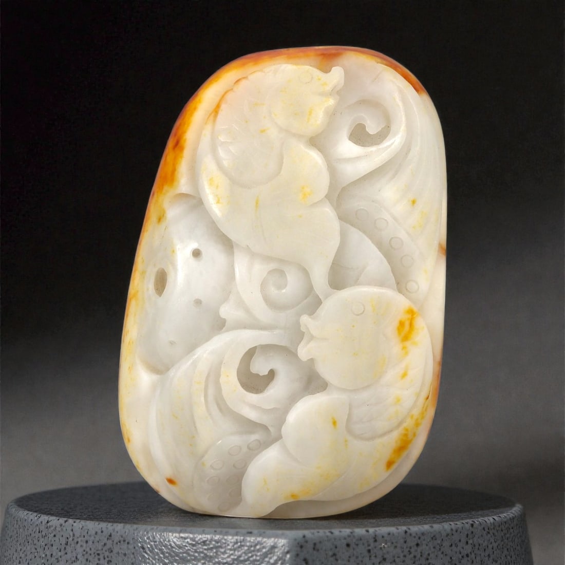 A Chinese Nephrite Jade Pebble with Fish Carvings, 20th Century, 22YB (1 of 2)