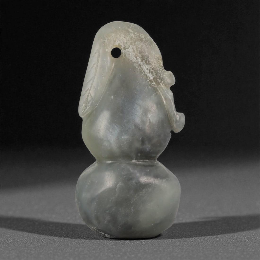 A Chinese Hetian Nephrite Jade Hulu Pendant, 20th Century, 75FD (1 of 2)
