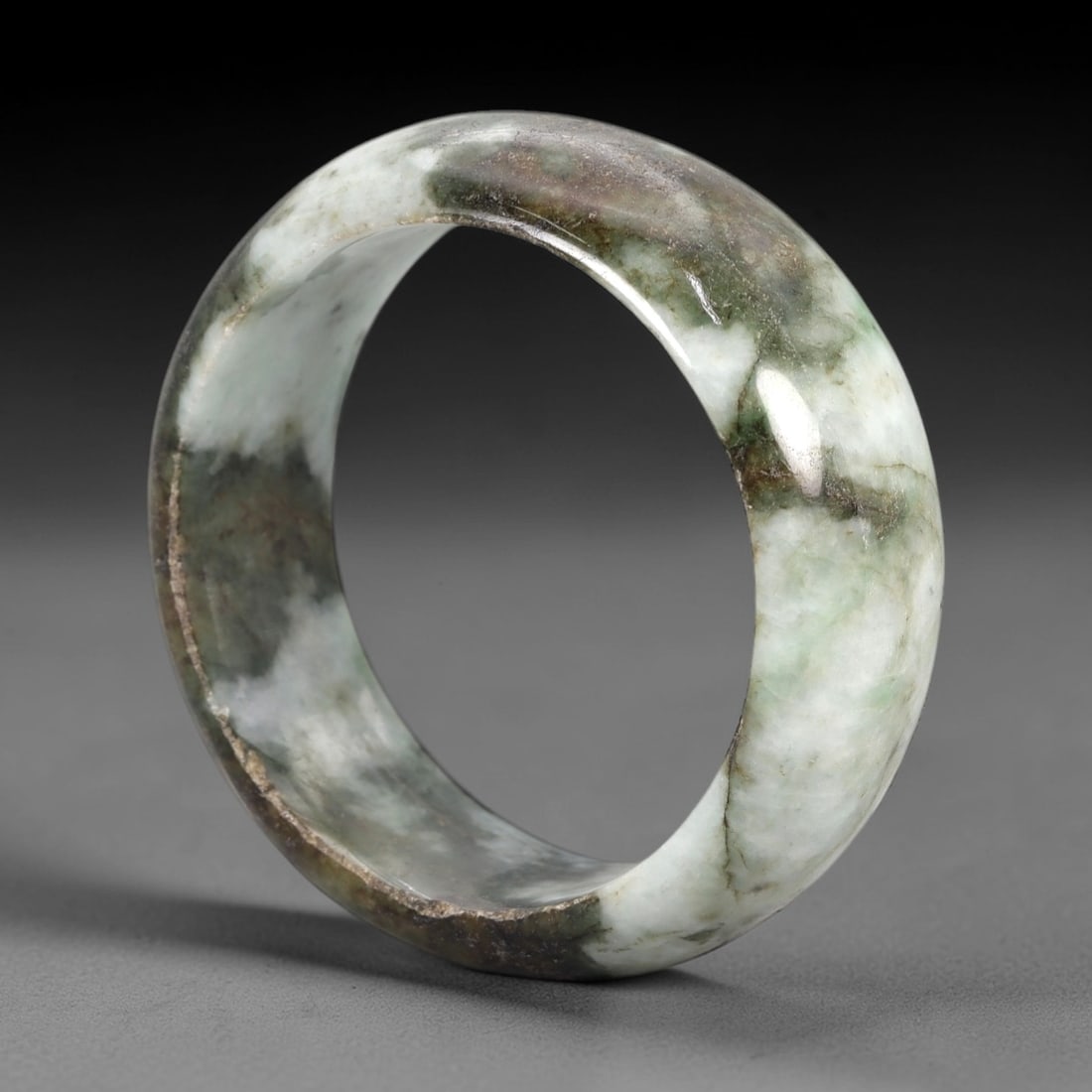 A Chinese Jadeite Jade Bangle Bracelet, 20th Century, 86ZK (1 of 2)