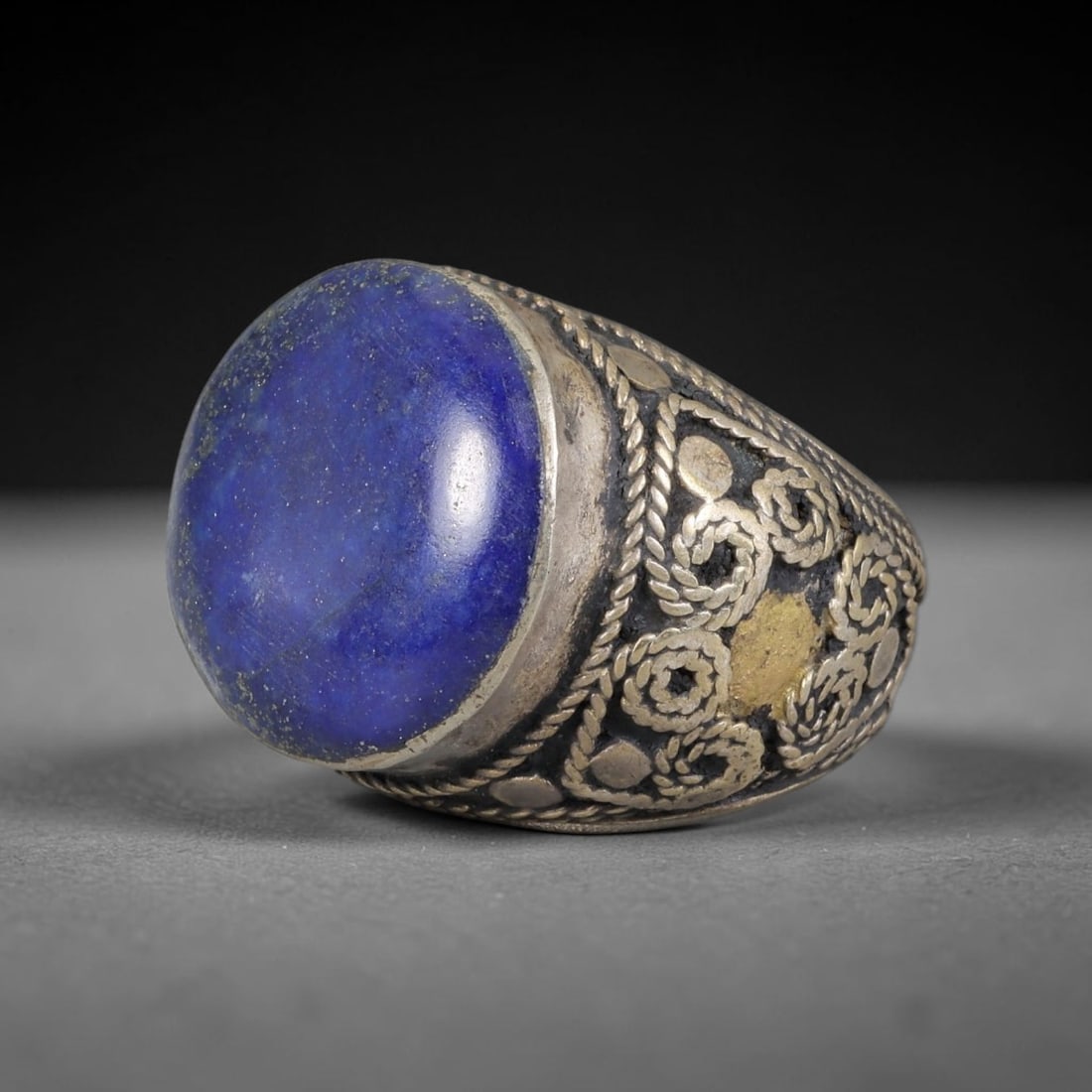 Antique Silvered Ring - Eurasian Steppe Lapis Lazuli Cabochon, 83BH (1 of 2)