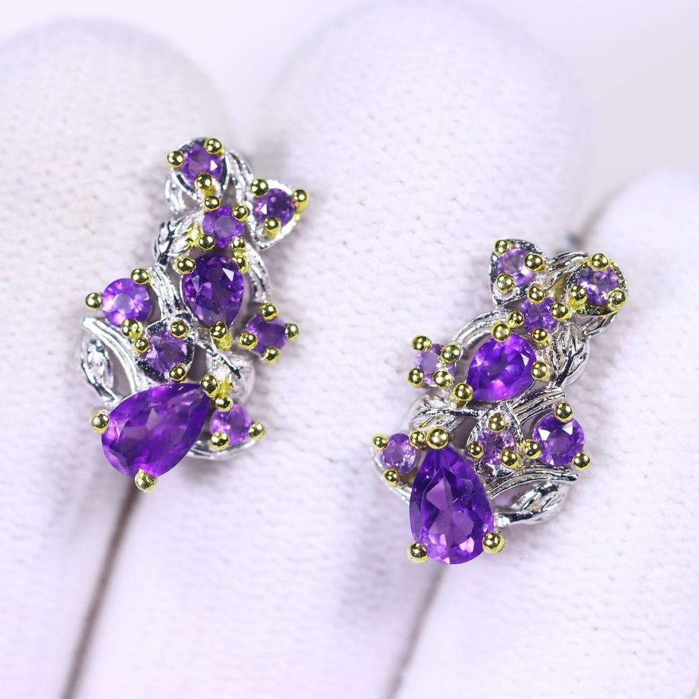 Earrings Amethyst - 925 Sterling Silver , 956E: ThousandPlanet Auction Subject: Natural Amethyst Origin: Thailand Carat Weight: 21.65ct Dimension: Gemstone 4x6mm Type: Earrings
