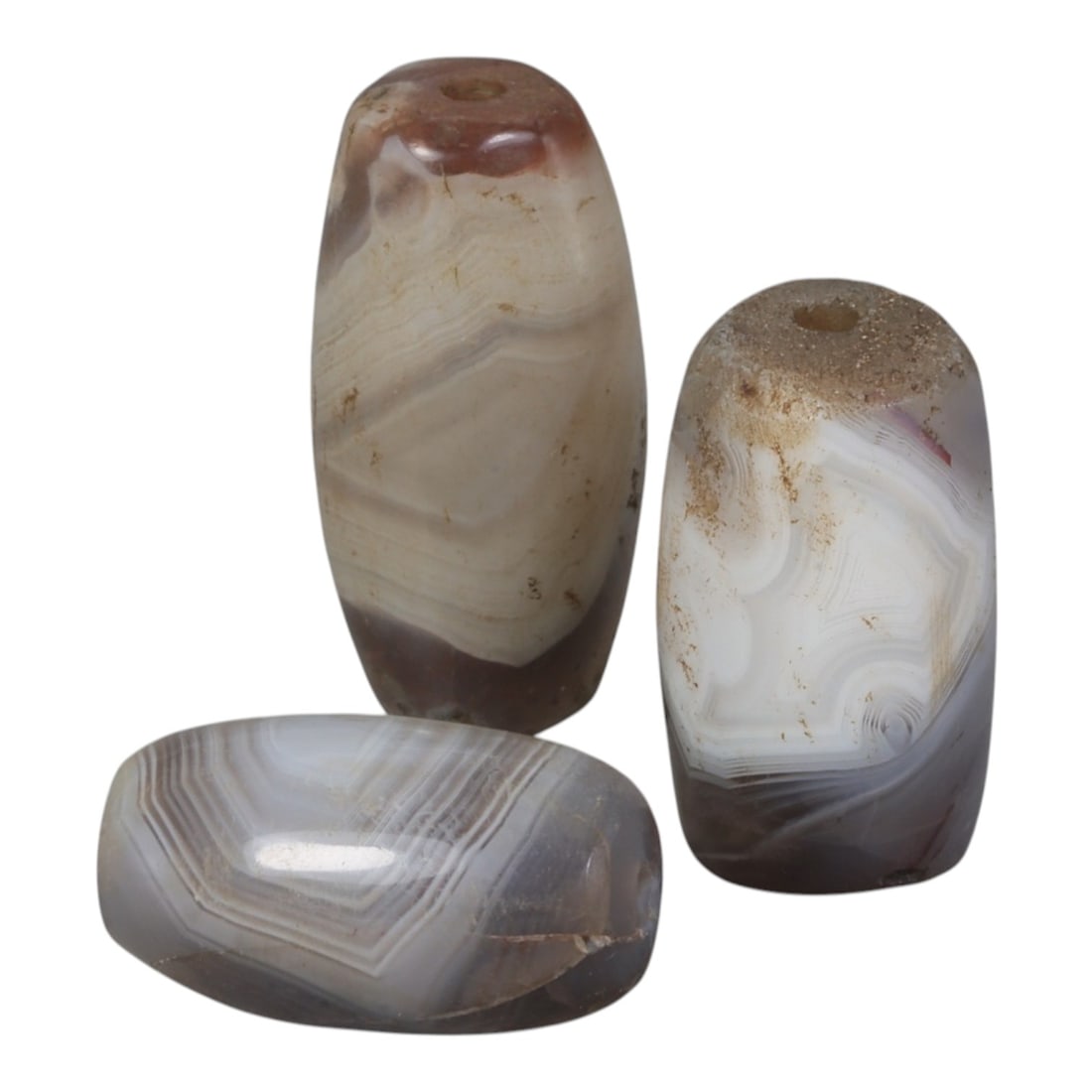 Lot of 3 Antique Central Asian / Himalayan Banded Agate Trade Beads, 15th-19th Century., 42AK: This lot comprises 3 antique banded agate beads, characteristic of Central Asian or Himalayan trade traditions. Each bead exhibits signs of significant age, including natural patination, surface wear,