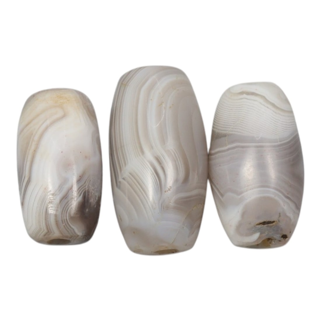 Lot of 3 Antique Central Asian / Himalayan Banded Agate Trade Beads, 15th-19th Century, 35WS: This lot comprises 3 antique banded agate beads, characteristic of Central Asian or Himalayan trade traditions. Each bead exhibits signs of significant age, including natural patination, surface wear,