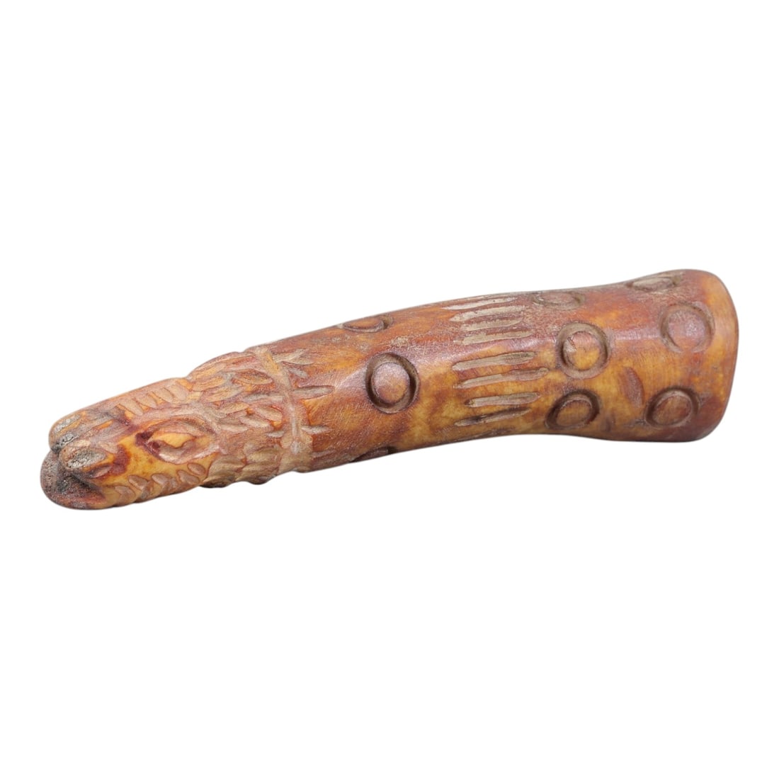Medieval Carved Bone Zoomorphic Beast Head Finial, 45BP: Carved from naturally aged patinated animal bone, this elongated tapered finial features a detailed stylized canine/wolf beast head terminal at the apex with incised facial detail, fur texture line ca