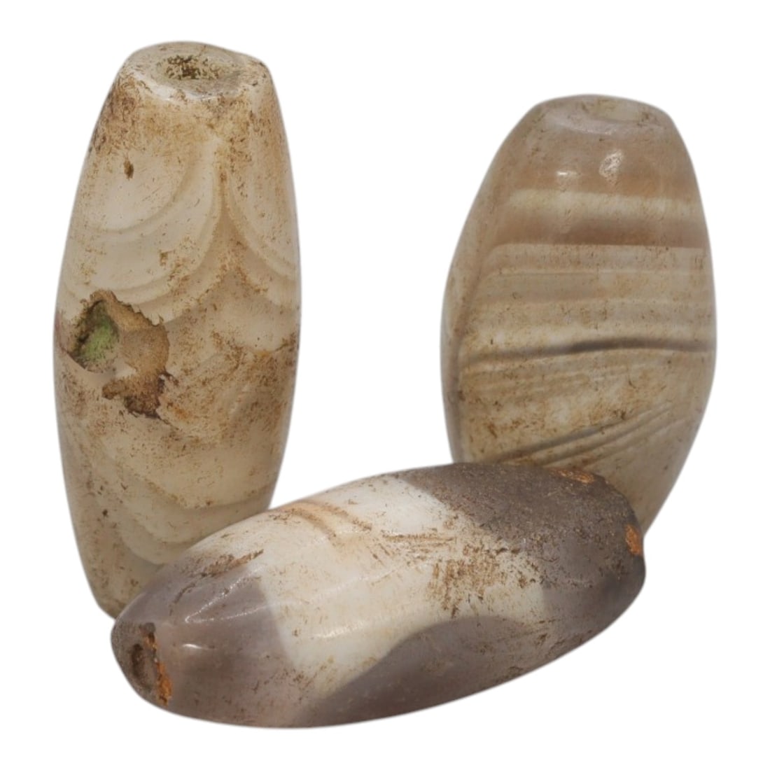 Lot of 3 Antique Central Asian / Himalayan Banded Agate Trade Beads, 15th-19th Century, 45WS: This lot comprises 3 antique banded agate beads, characteristic of Central Asian or Himalayan trade traditions. Each bead exhibits signs of significant age, including natural patination, surface wear,
