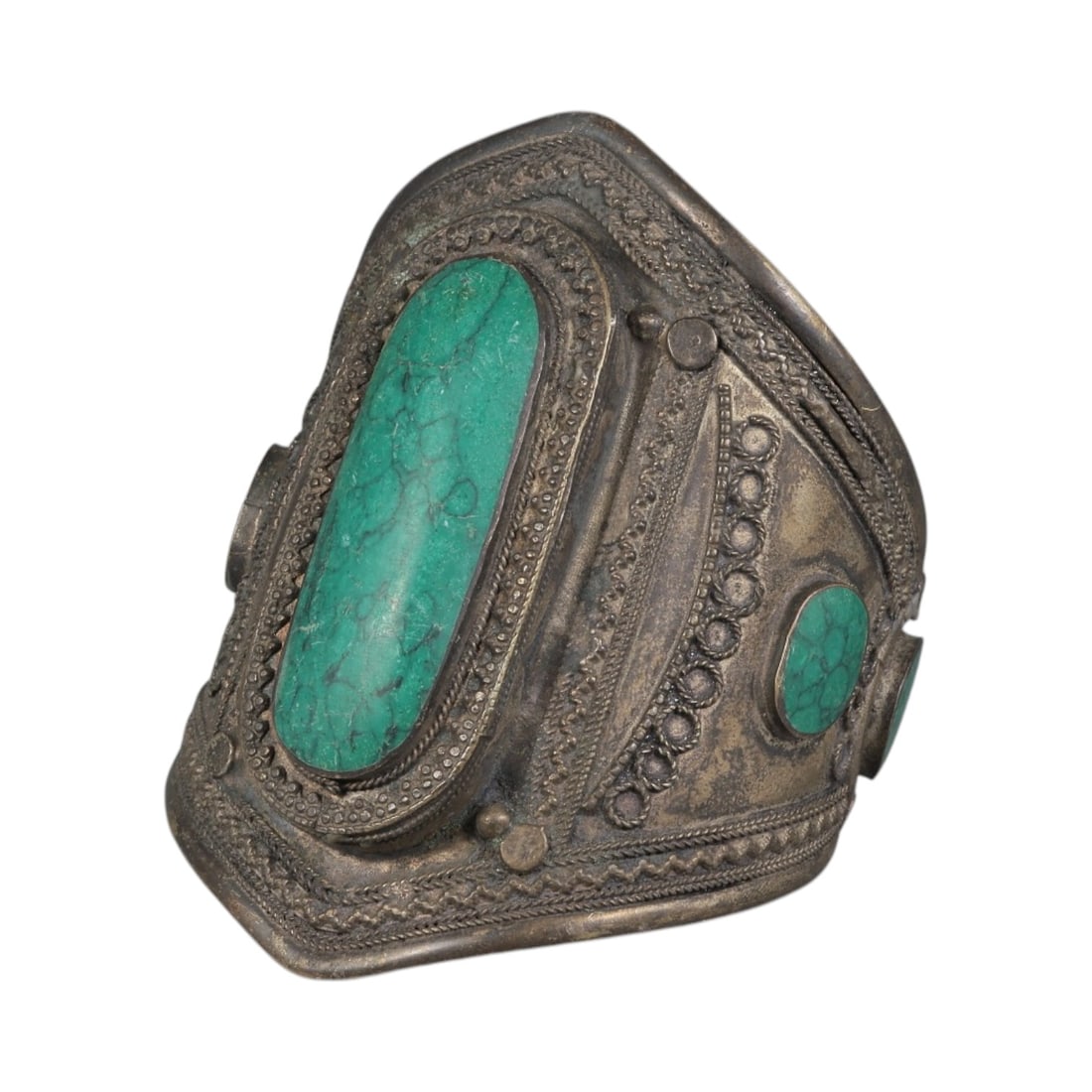 A Vintage Central Asian Silver-Plated Turquoise Cuff Bracelet, 71AH: A handcrafted vintage cuff bracelet, measuring approximately 6 cm in width, showcasing traditional Central Asian (Afghan/Turkmen) tribal jewelry design. The piece features a silver-plated metal base, 