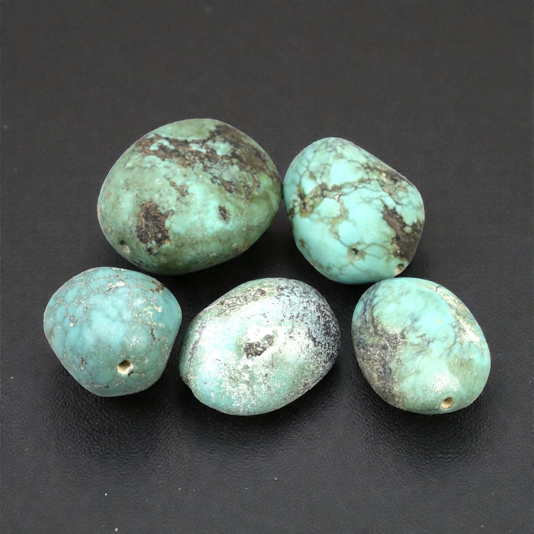 A Lot of 5 Old Tibetan Style Turquoise Prayer Beads Collection, 54XD: This set of vintage Tibetan turquoise beads embodies the deep cultural significance long associated with turquoise across Himalayan regions. Valued for its protective qualities and symbolic link to sk