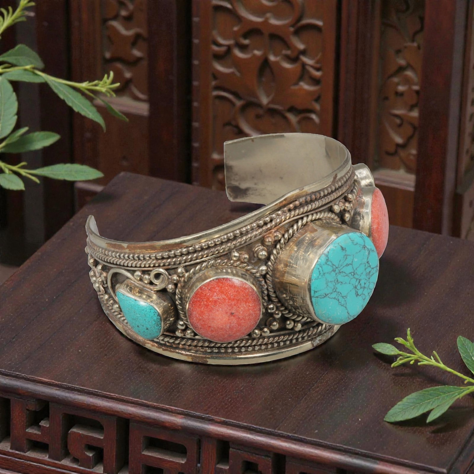 A Vintage Himalayan Silver-Plated Multi-Stone Cuff Bracelet, 27AH: A handcrafted vintage cuff bracelet, measuring approximately 7 cm in width, showcasing traditional Himalayan jewelry design. The piece features a silver-plated metal base, with alternating round and c