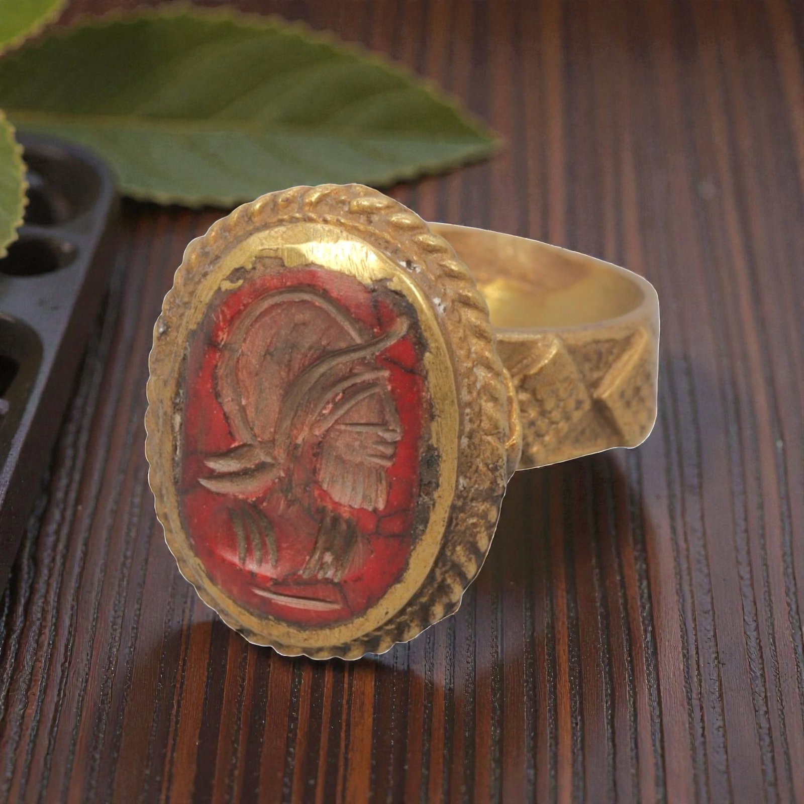 Antique Qajar Dynasty Gilt Intaglio Ring, US Size 9.5, 38WS (1 of 2)